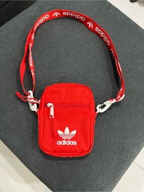 Adidas AUTHENTIC small crossbody bag